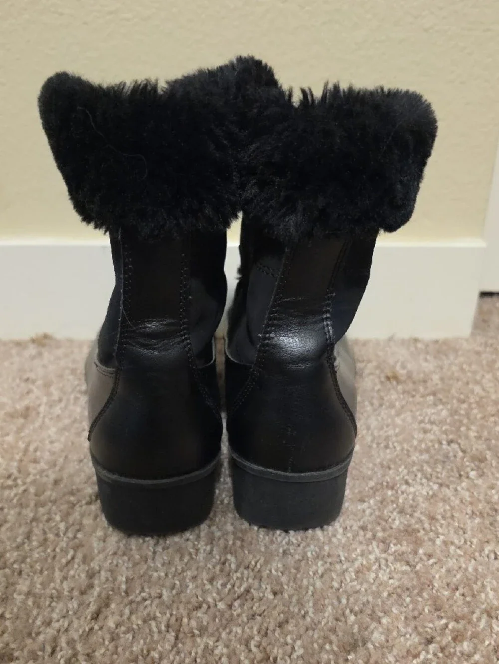 JBU Black Faux-Fur Lace-Up Winter Boots